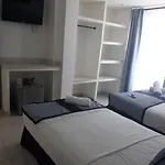 Mintaka Hotel + Lounge